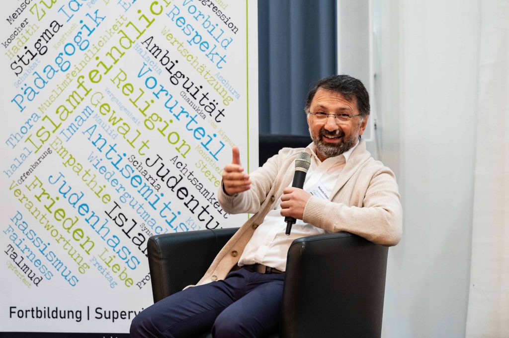 Mustafa Cimşit Vortrag Referent