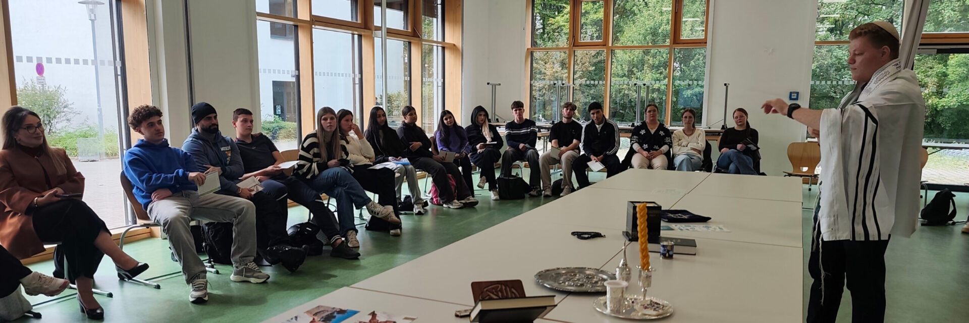 Gemeinsamkeiten in der Vielfalt entdecken – Brücken bauen mit jüdisch-muslimischer Bildungsarbeit